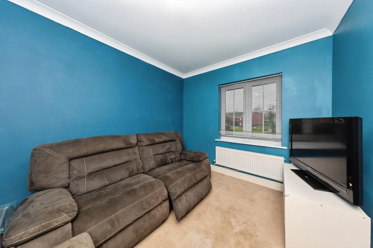Llwyn Yr Eos, Carmarthen, SA31, photo 6