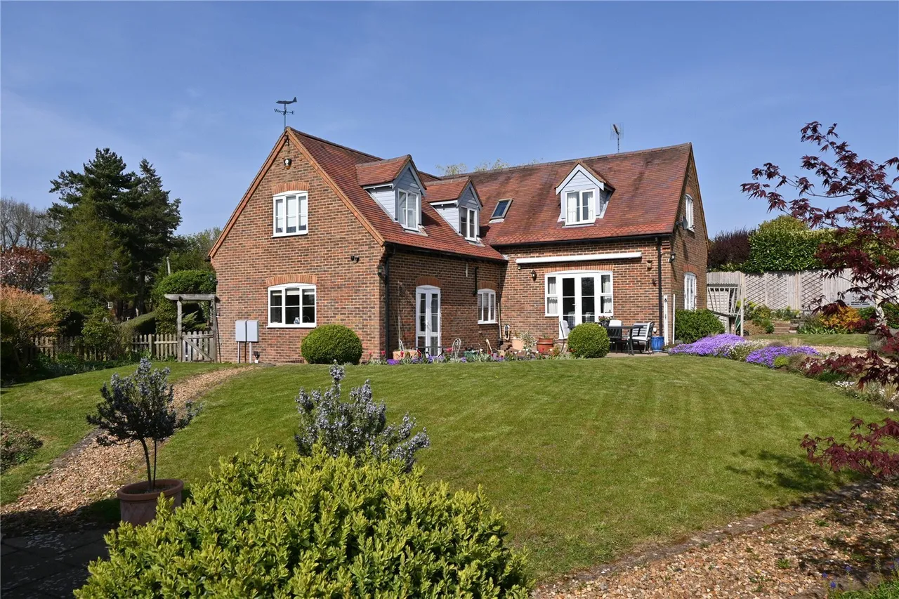 5 bed house for sale, Ivy Lane, Great Brickhill, MK17