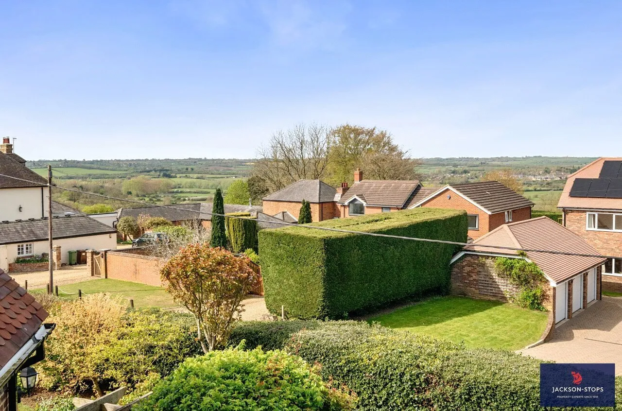 Ivy Lane, Great Brickhill, MK17, photo 24