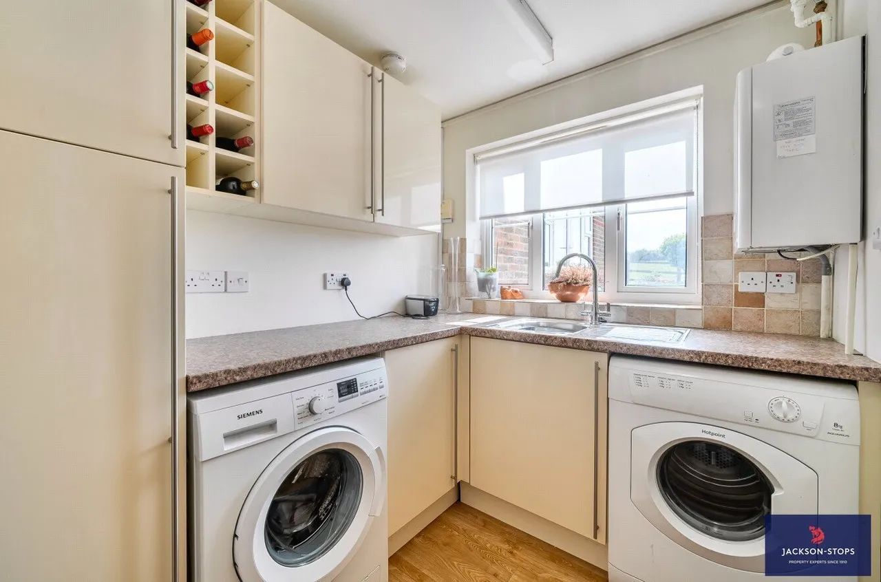 Ivy Lane, Great Brickhill, MK17, photo 7
