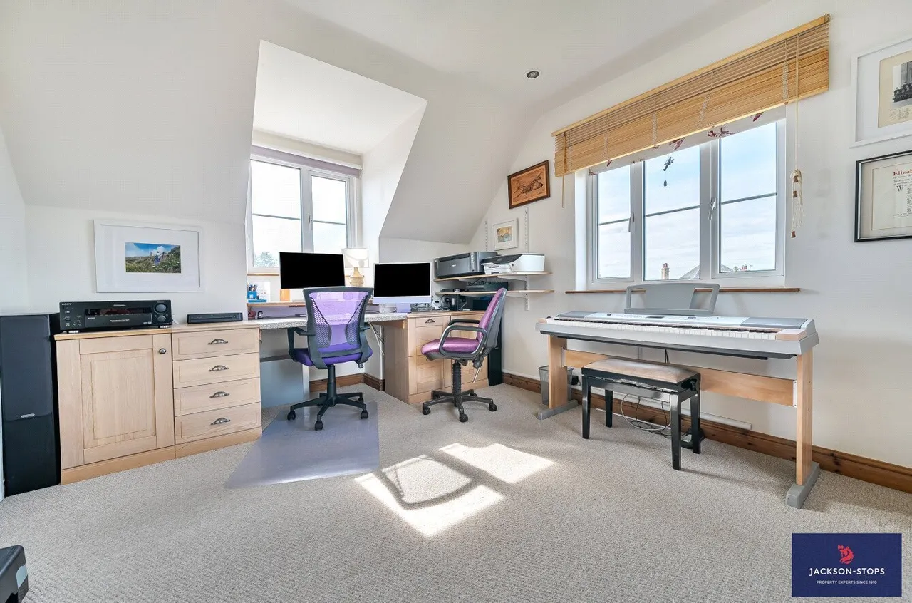 Ivy Lane, Great Brickhill, MK17, photo 15