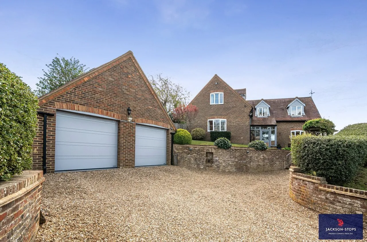 Ivy Lane, Great Brickhill, MK17, photo 19