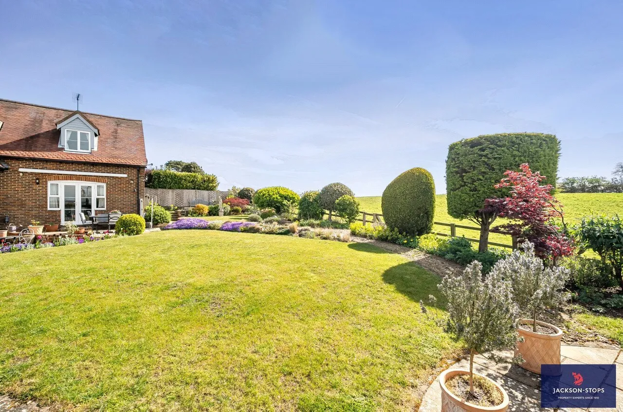 Ivy Lane, Great Brickhill, MK17, photo 21