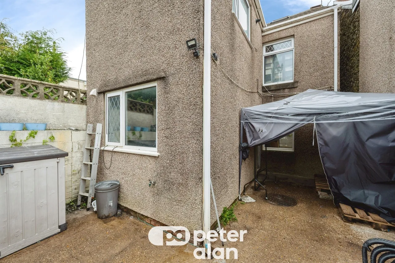 Tabernacle Street, Neath, SA10, photo 8
