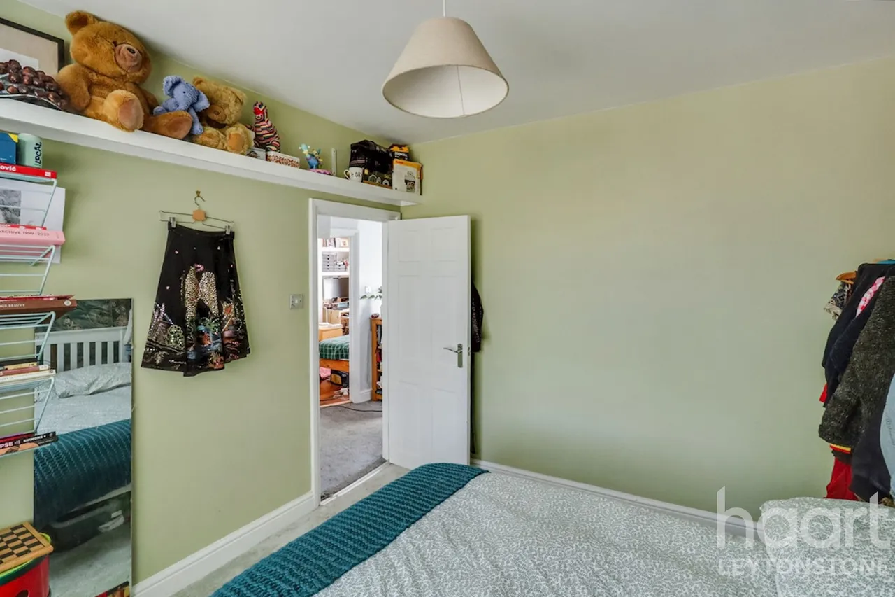 Drayton Road, London, E11, photo 16