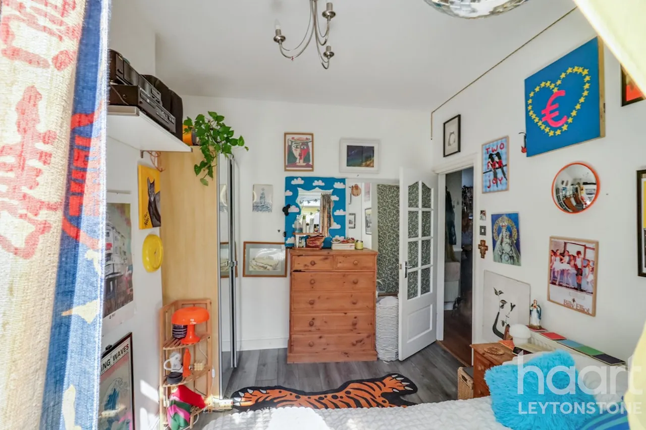 Drayton Road, London, E11, photo 10