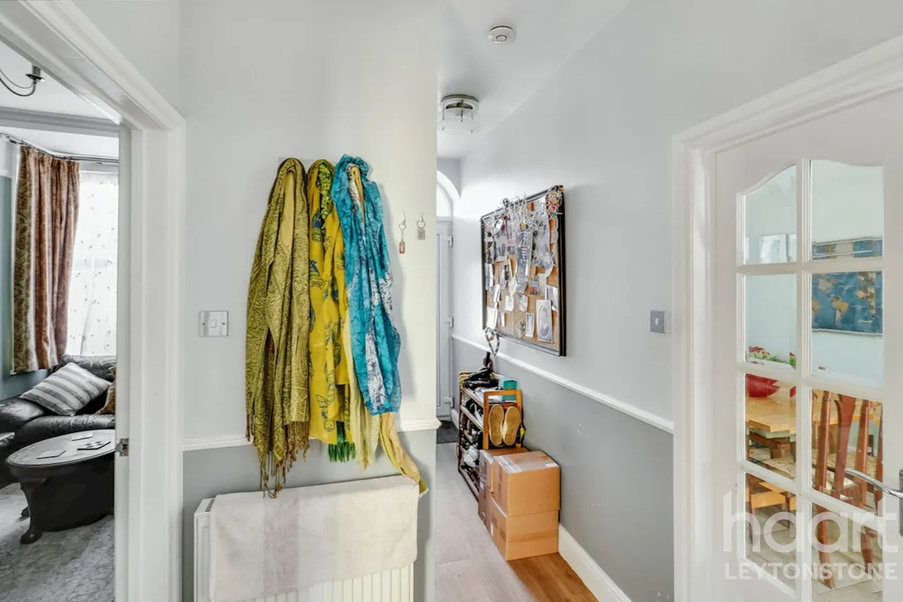 Drayton Road, London, E11, photo 7