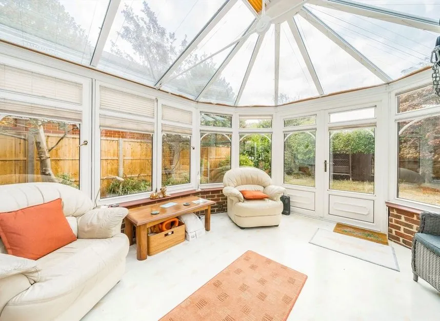 Westville Road, Thames Ditton, KT7, photo 8