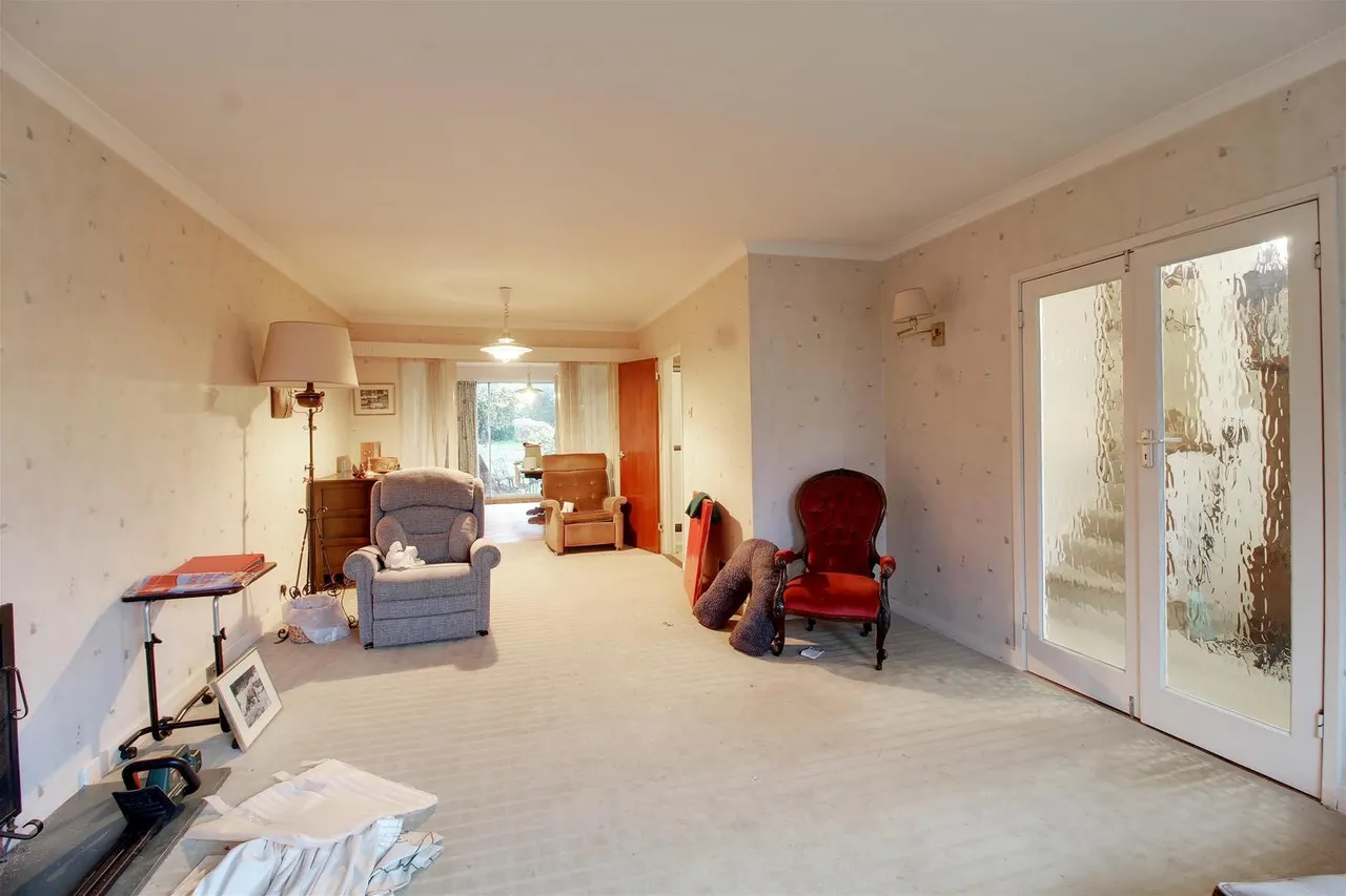 Grangewood, Little Heath, Hertfordshire EN6 1SH, photo 2
