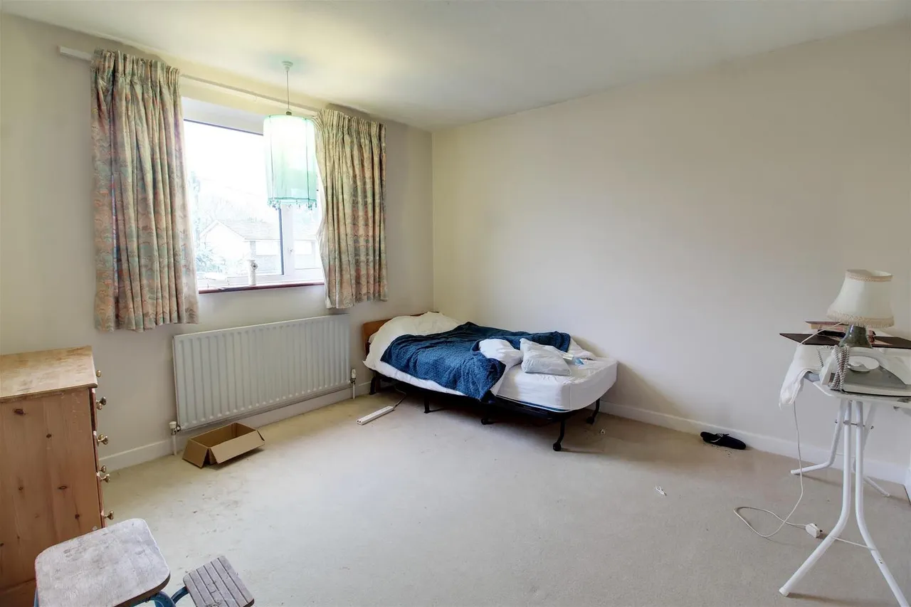 Grangewood, Little Heath, Hertfordshire EN6 1SH, photo 15
