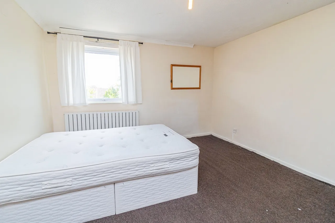 Helford Place, Milton Keynes, photo 11