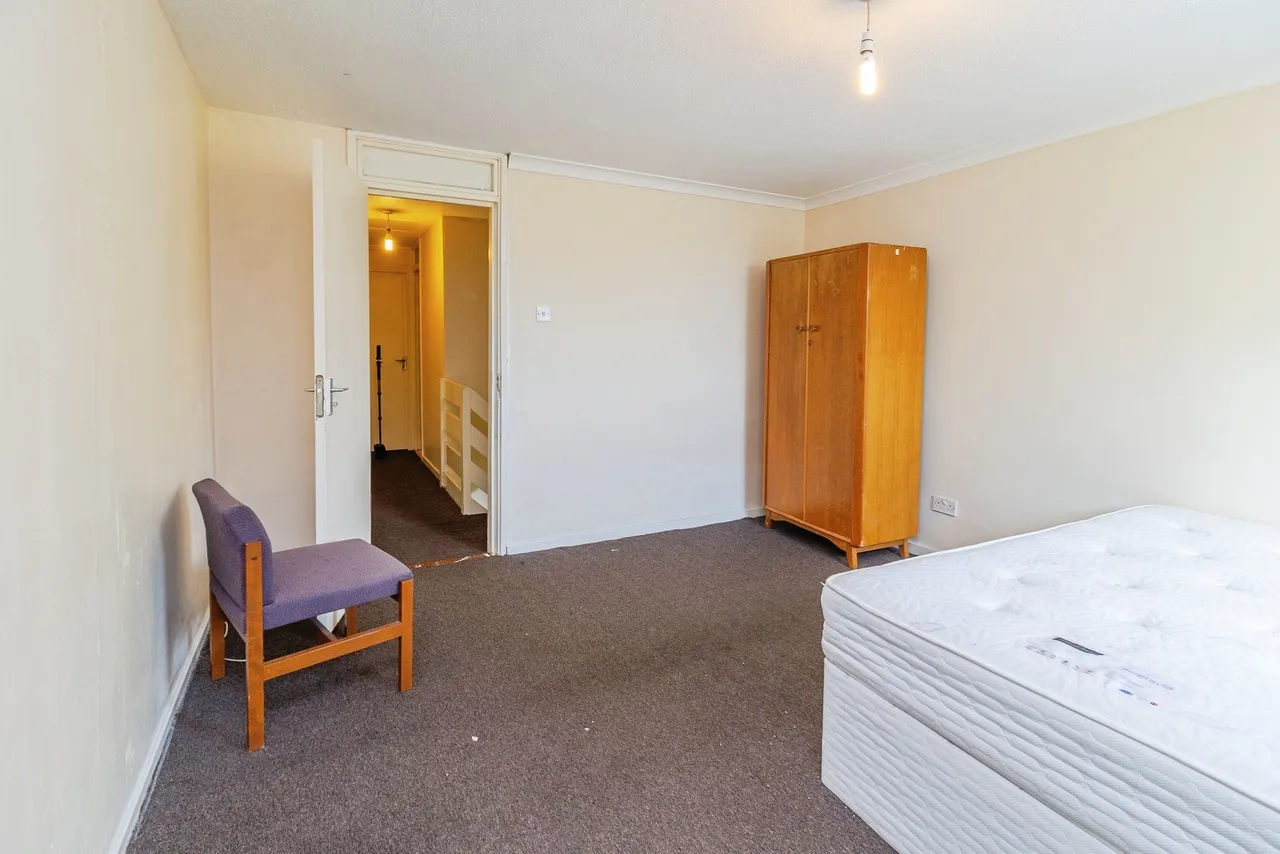 Helford Place, Milton Keynes, photo 9