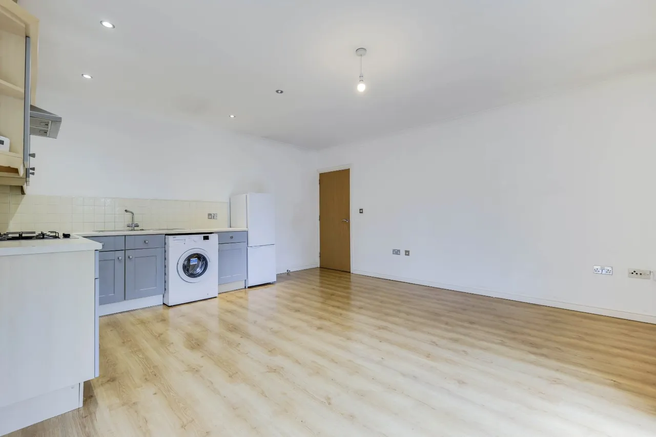Narrowboat Wharf, Leeds, LS13, photo 4