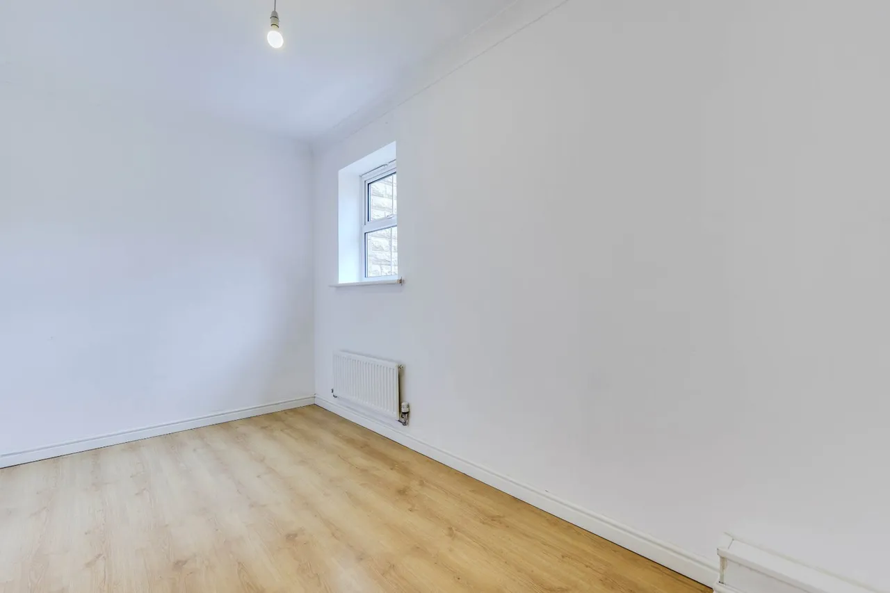 Narrowboat Wharf, Leeds, LS13, photo 12