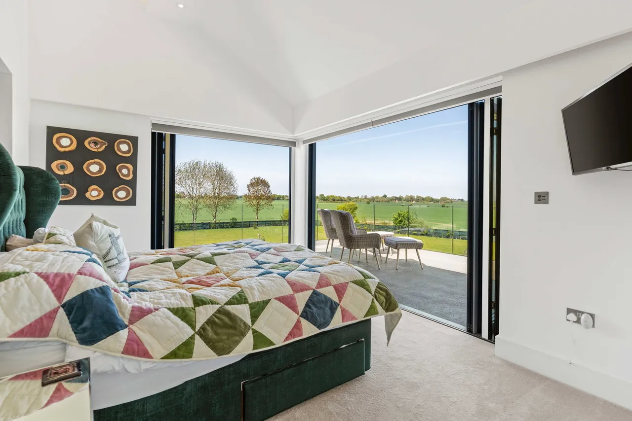 Woodend Lane, Beauchamp Roding, CM5, photo 27