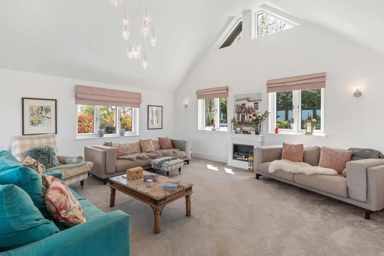 Woodend Lane, Beauchamp Roding, CM5, photo 13