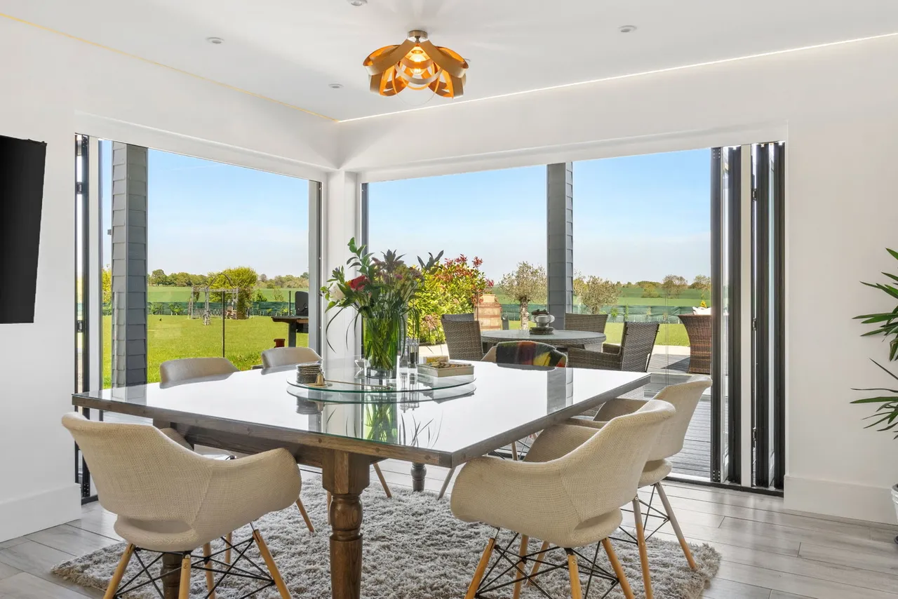 Woodend Lane, Beauchamp Roding, CM5, photo 16