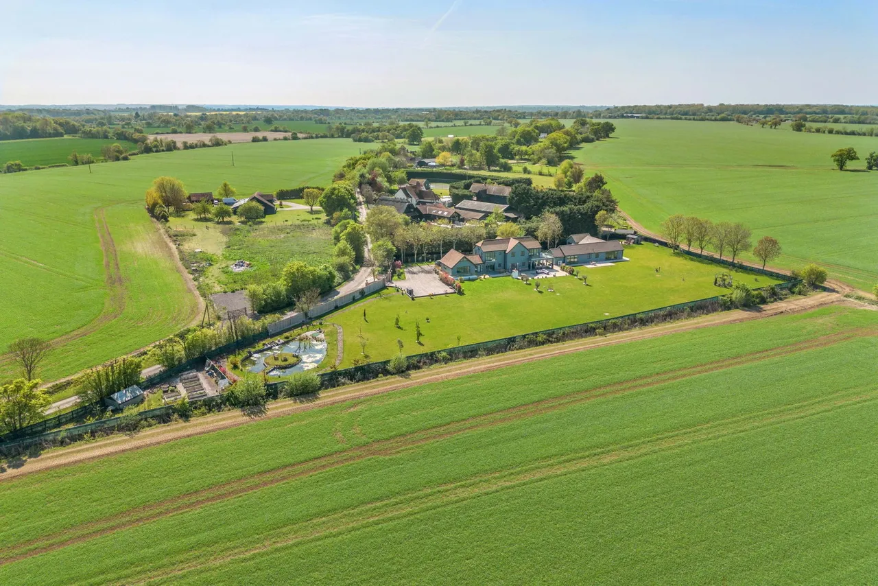 Woodend Lane, Beauchamp Roding, CM5, photo 2