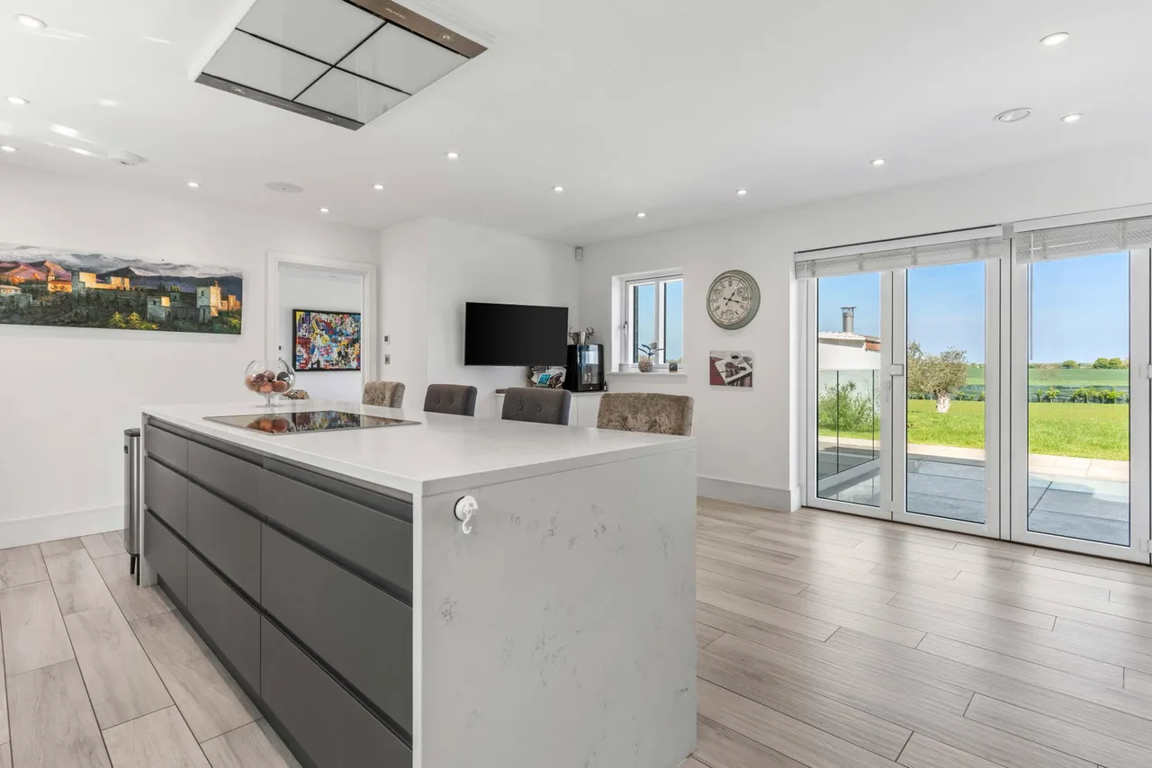 Woodend Lane, Beauchamp Roding, CM5, photo 12