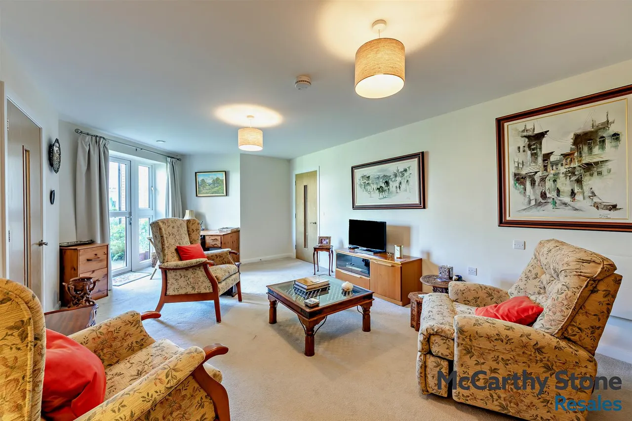 Wetherby Road, Harrogate, HG2, photo 2