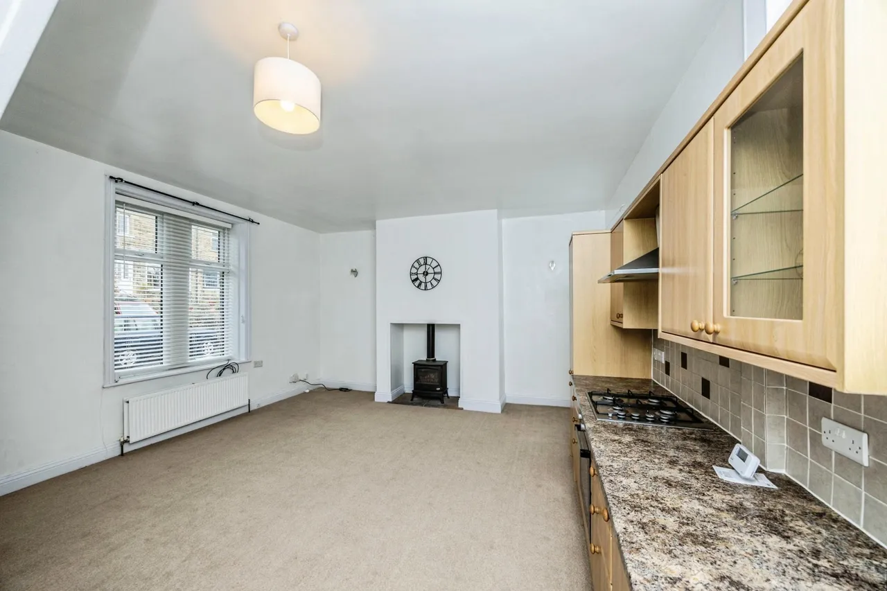 Deyne Road, Huddersfield, HD4, photo 8
