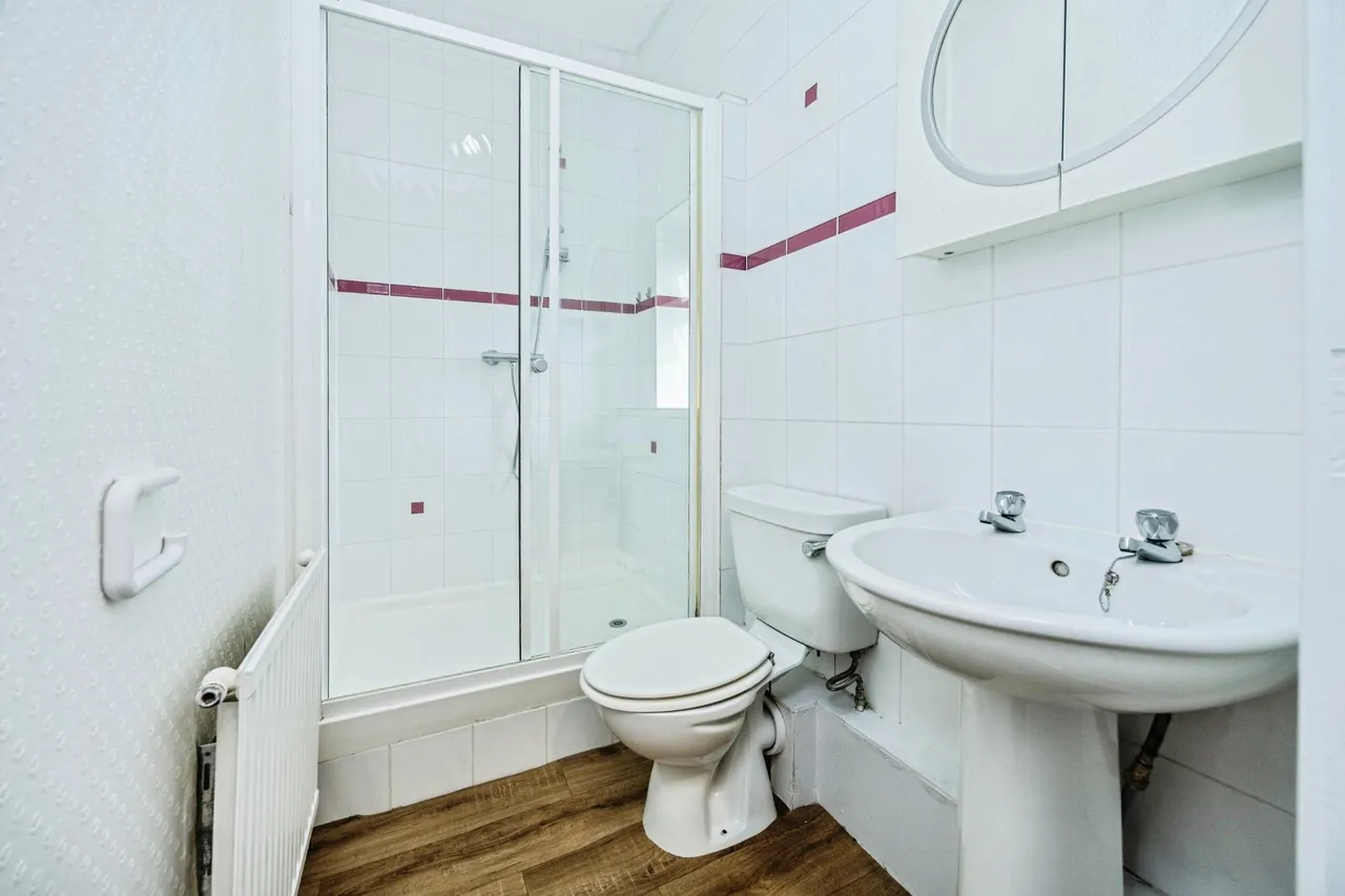 Deyne Road, Huddersfield, HD4, photo 14