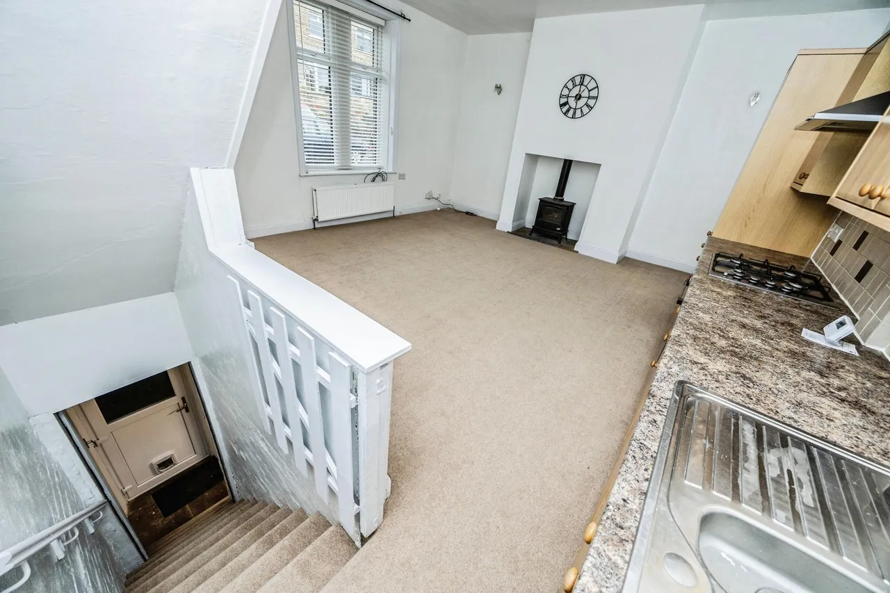 Deyne Road, Huddersfield, HD4, photo 7