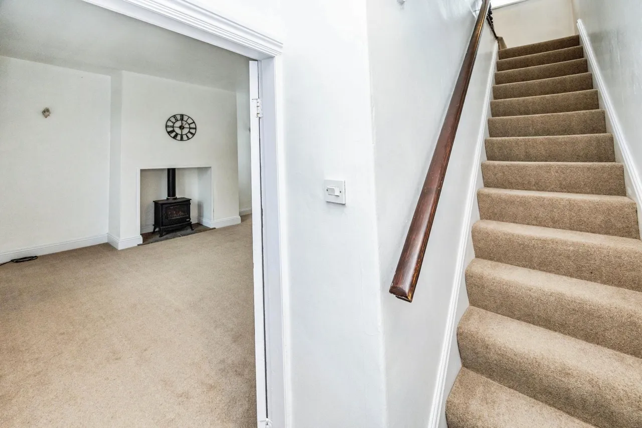 Deyne Road, Huddersfield, HD4, photo 9