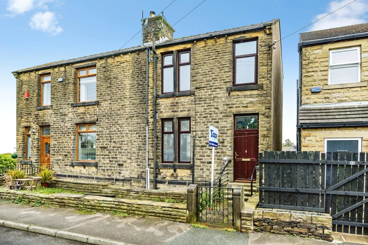 2 bed house for sale, Deyne Road, Huddersfield, HD4