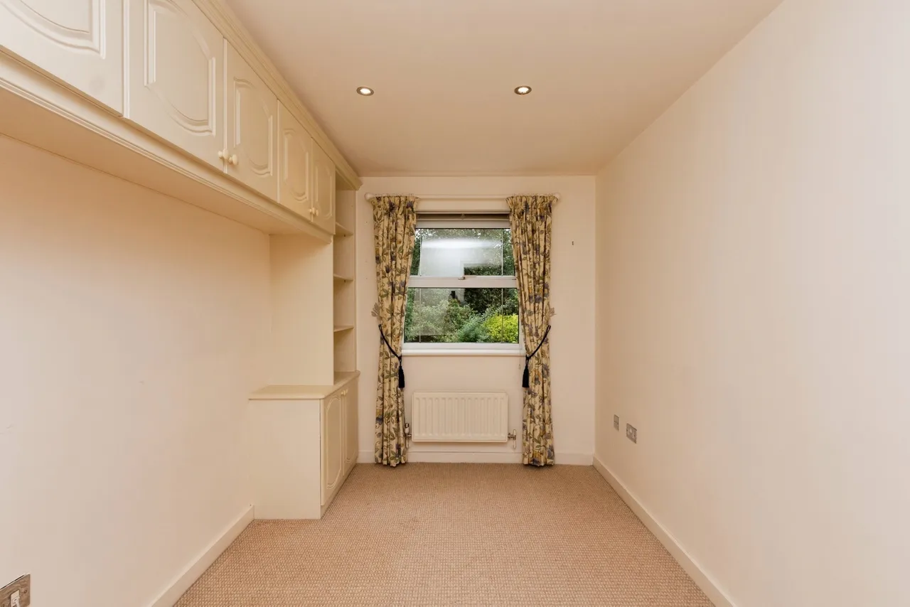 Gordon Crescent, Camberley, GU15, photo 15