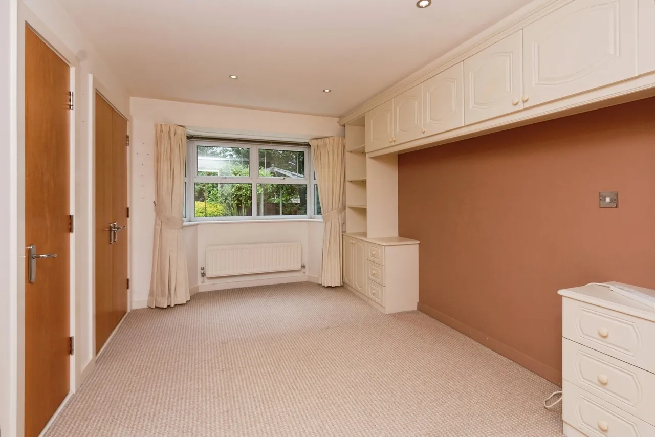Gordon Crescent, Camberley, GU15, photo 7
