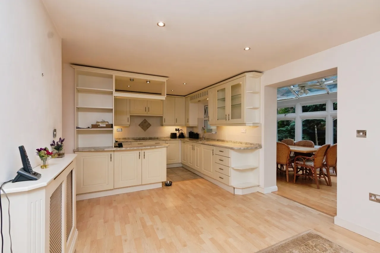 Gordon Crescent, Camberley, GU15, photo 12