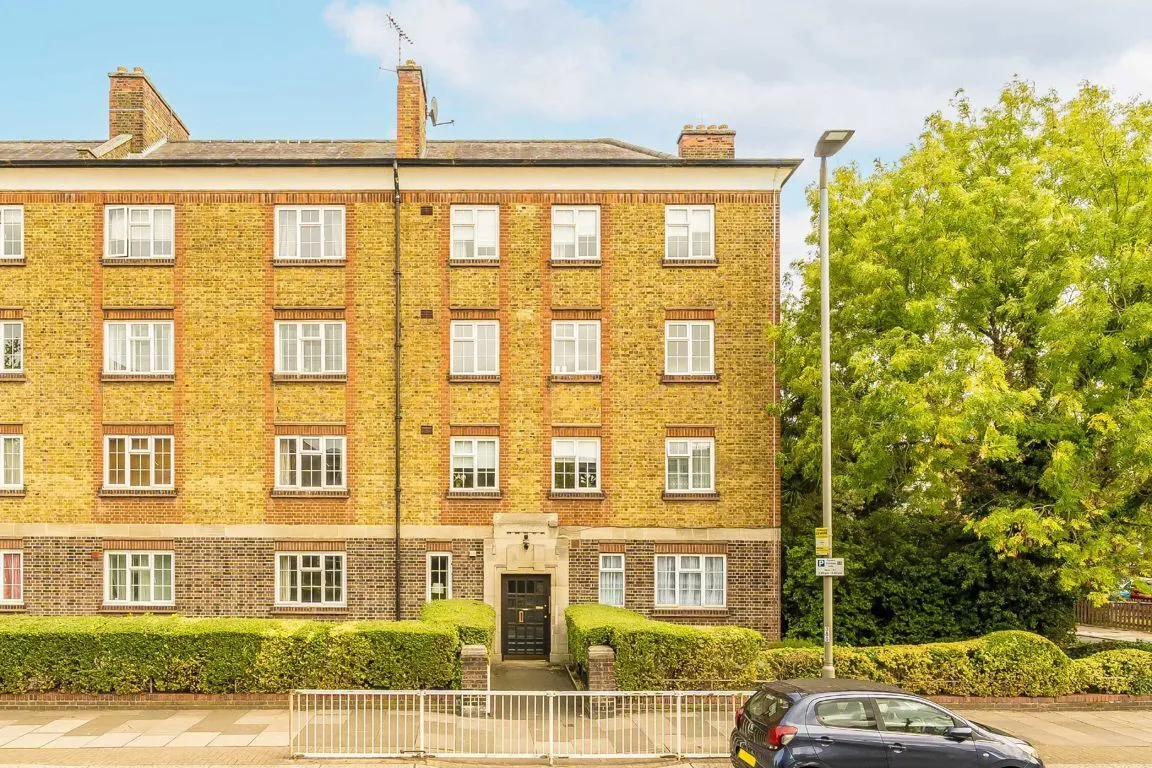 Merton Road, SW18, photo 7