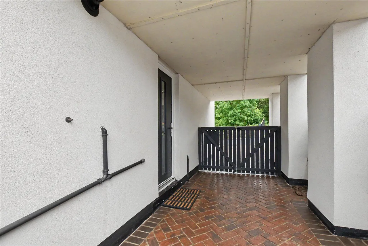 Bingley Road, Menston, LS29, photo 11