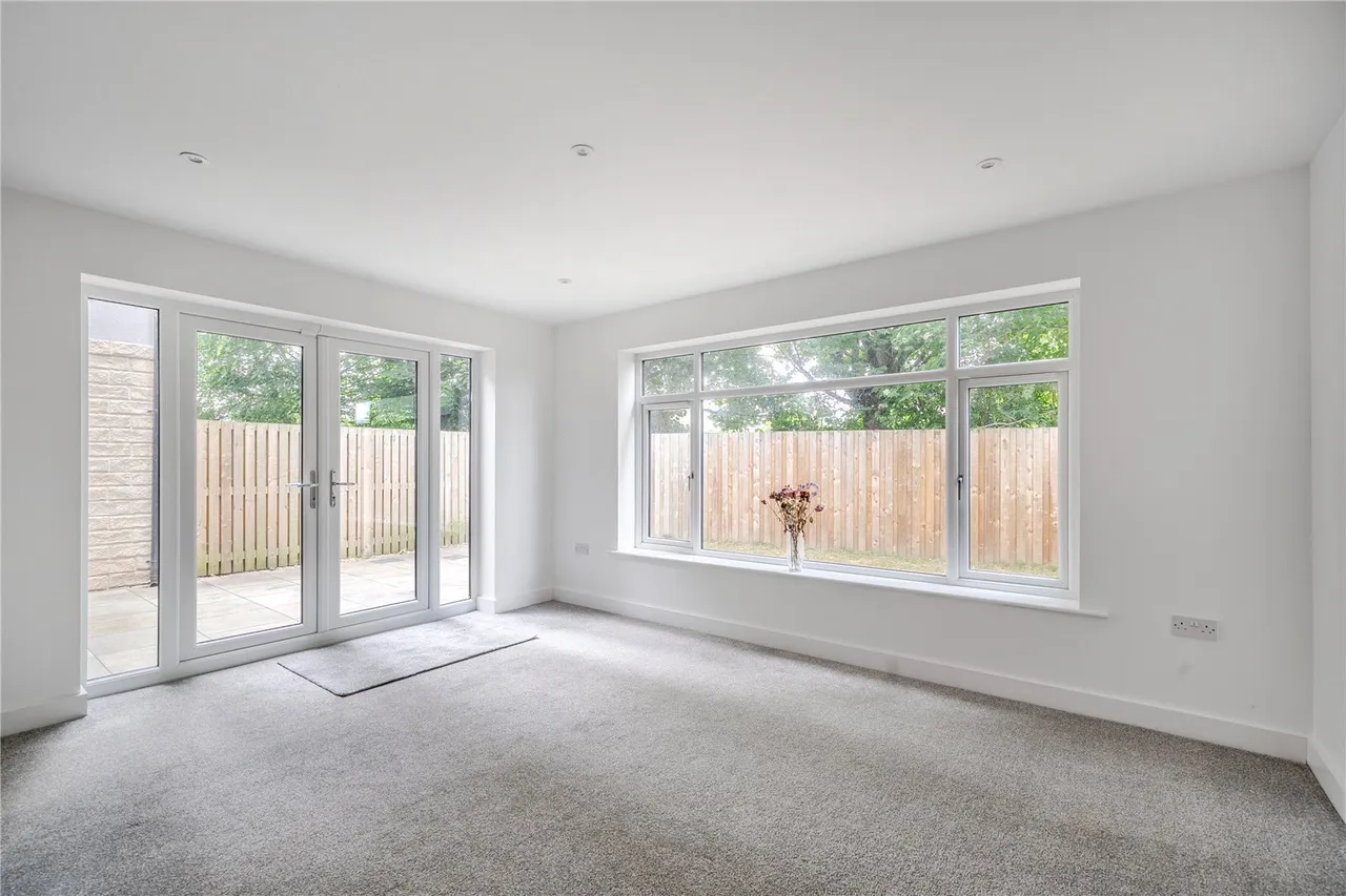 Highmoor Lane, Cleckheaton, West Yorkshire, BD19, photo 3