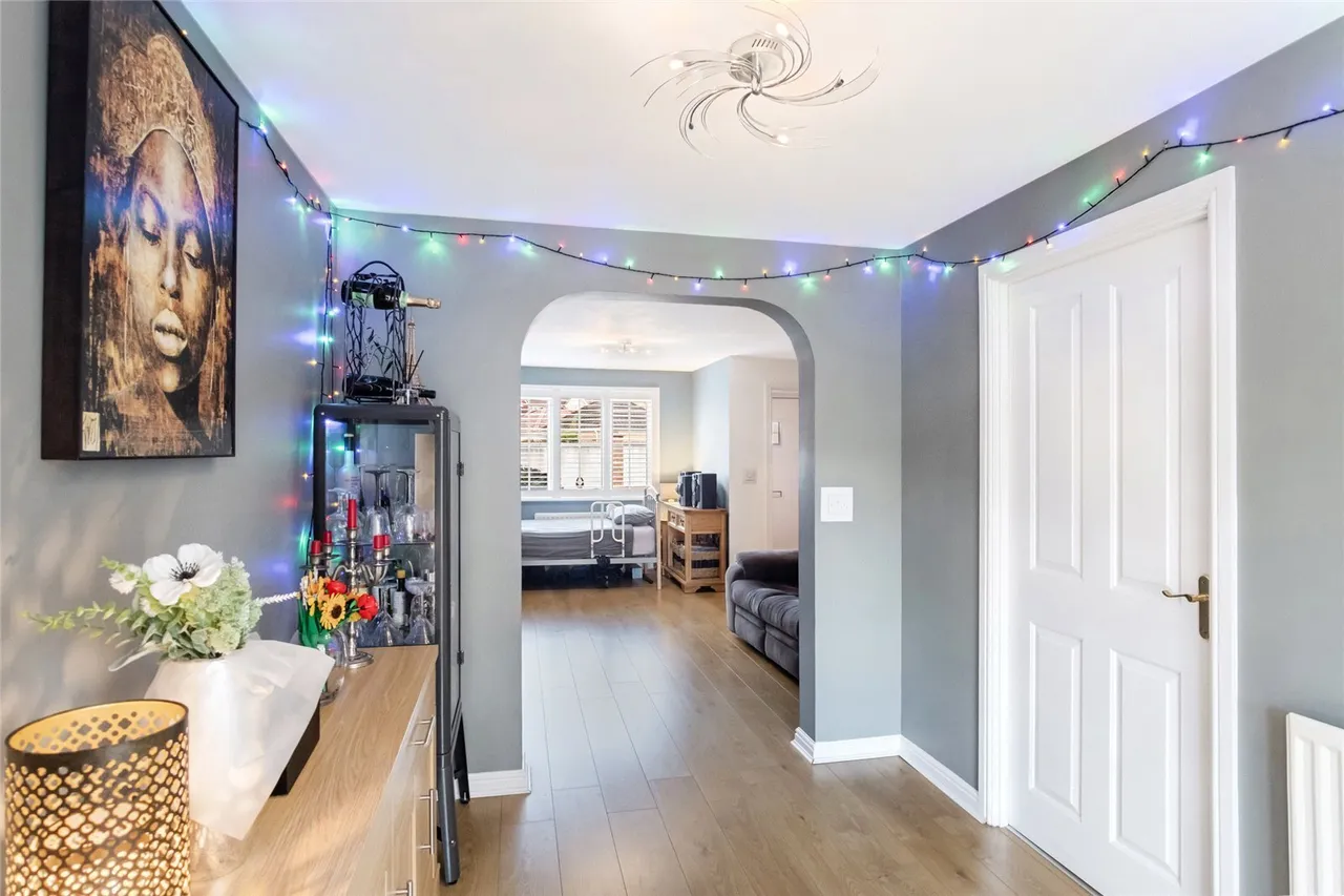 Strathnairn Court, Glenrothes, KY7, photo 6