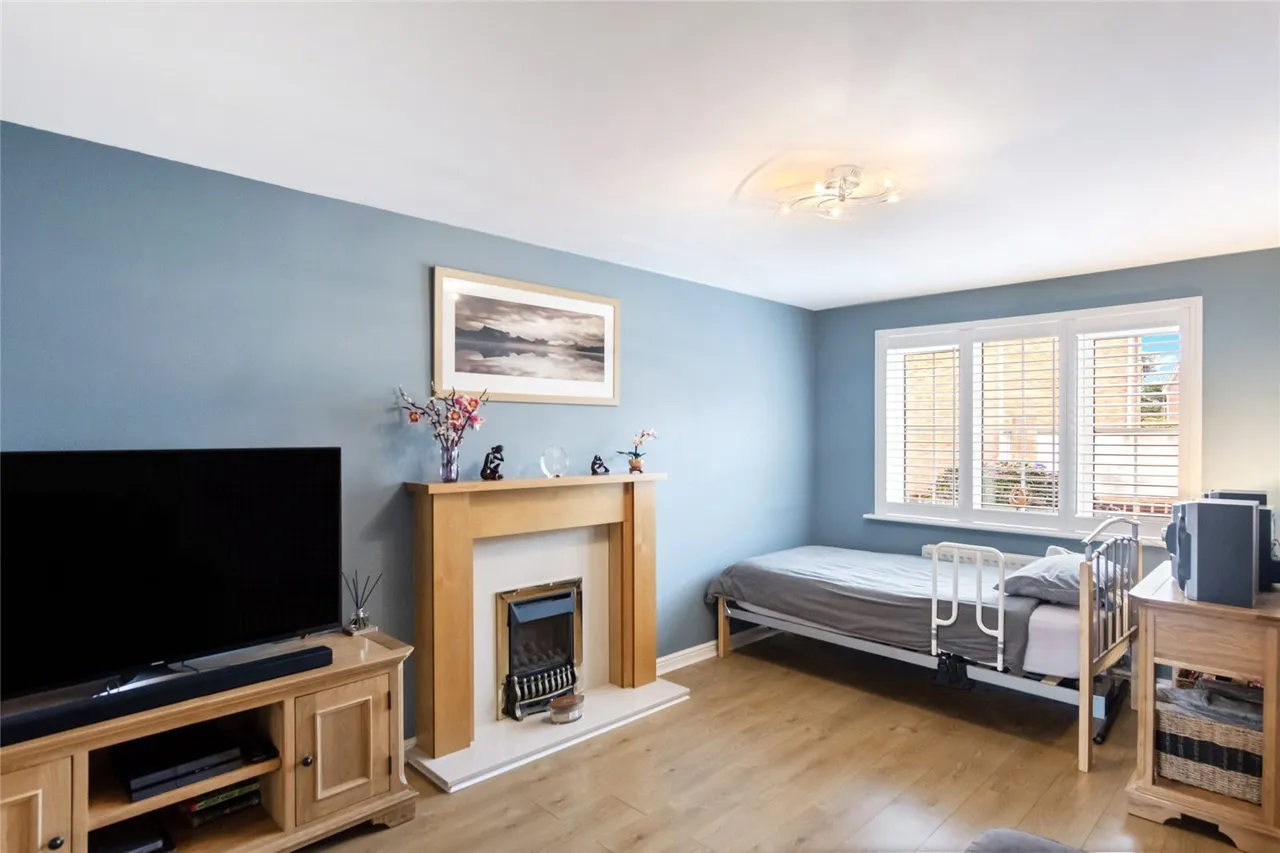 Strathnairn Court, Glenrothes, KY7, photo 2