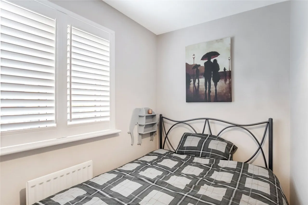 Strathnairn Court, Glenrothes, KY7, photo 20