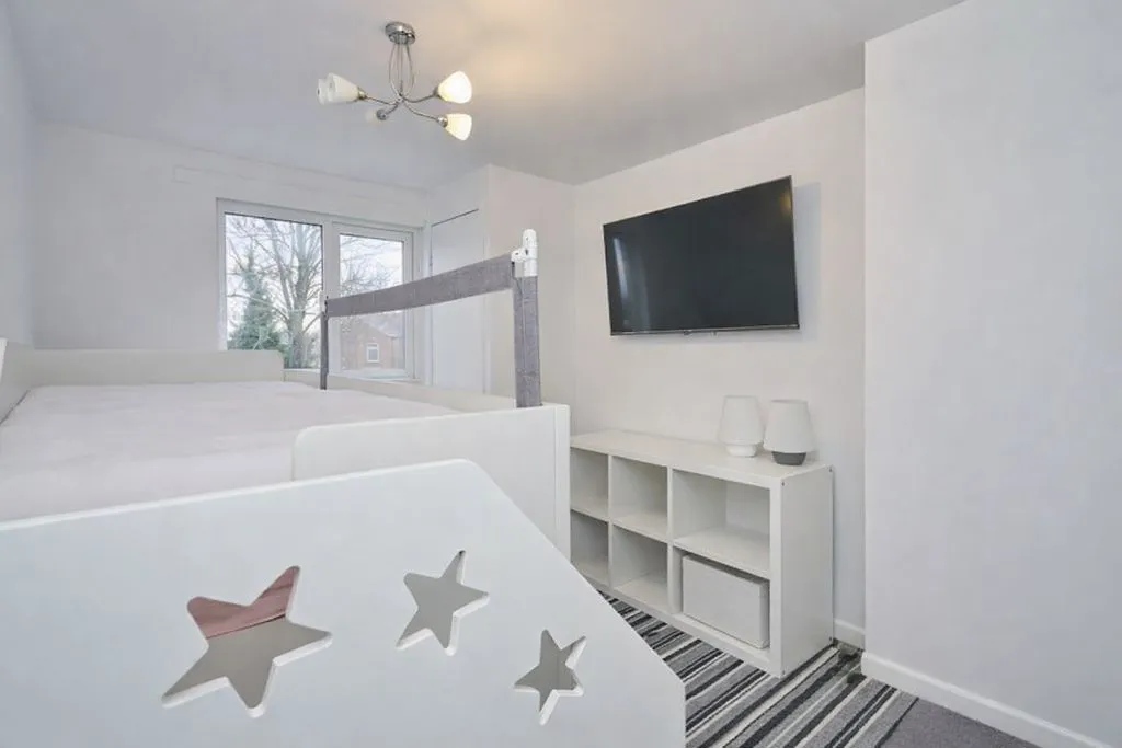 Larch Avenue, Pemberton, WN5, photo 17
