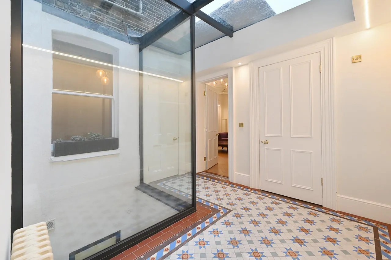 Welbeck Street, Marylebone Village, W1W, photo 9