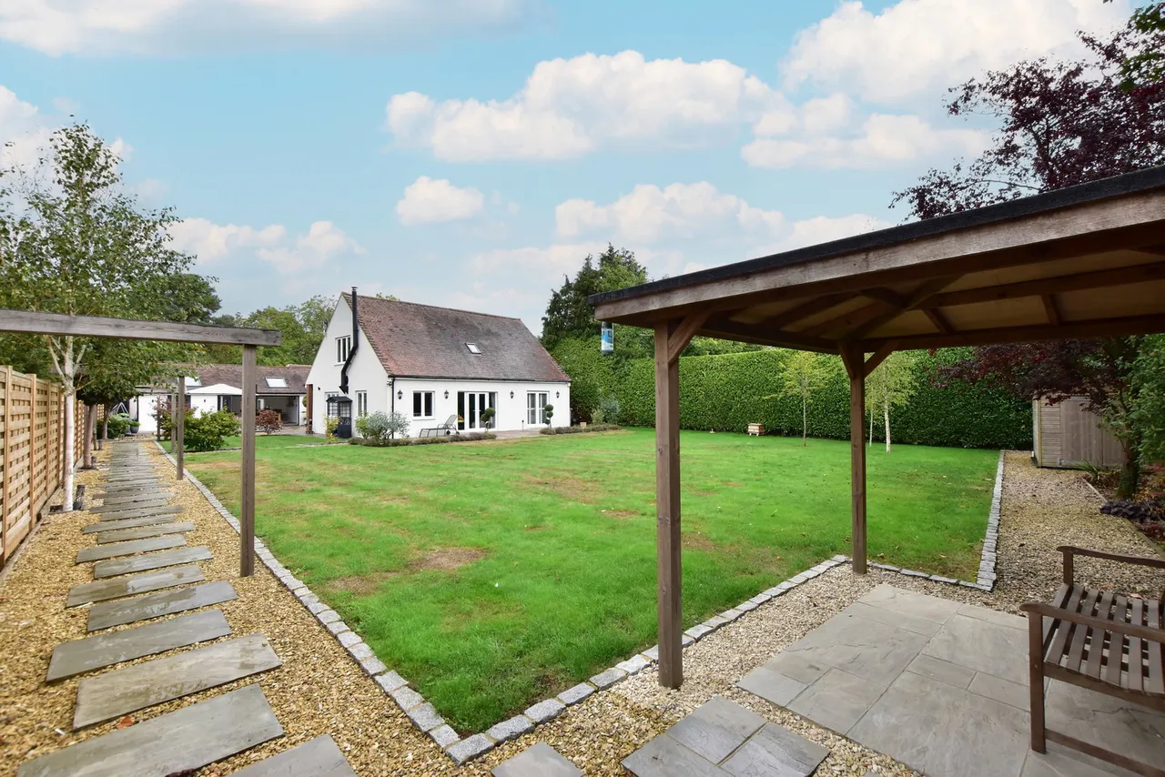 Chipperfield Road, Bovingdon, HP3, photo 31