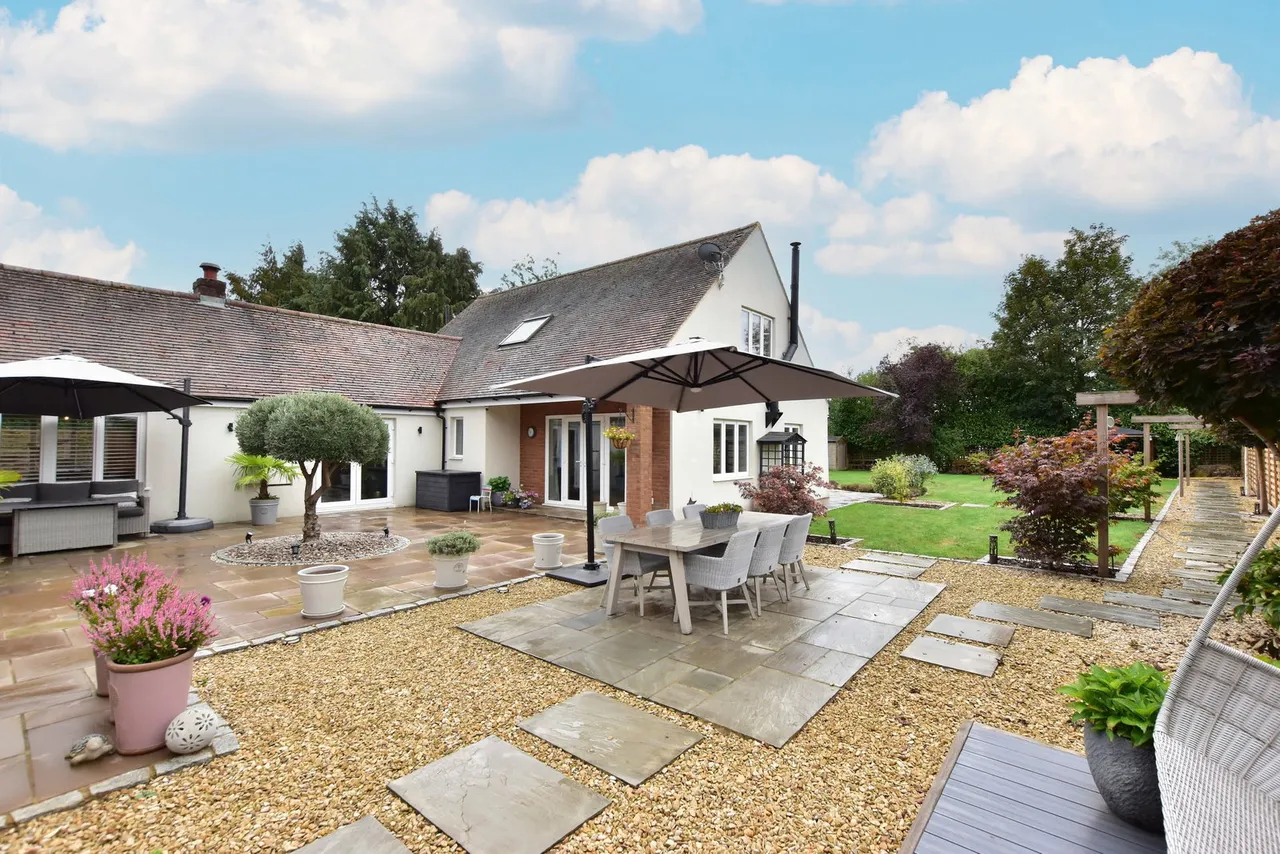 Chipperfield Road, Bovingdon, HP3, photo 26