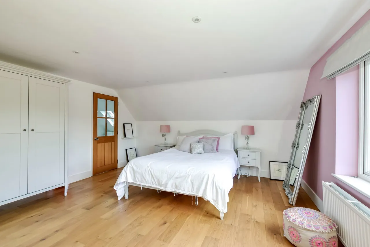 Chipperfield Road, Bovingdon, HP3, photo 24