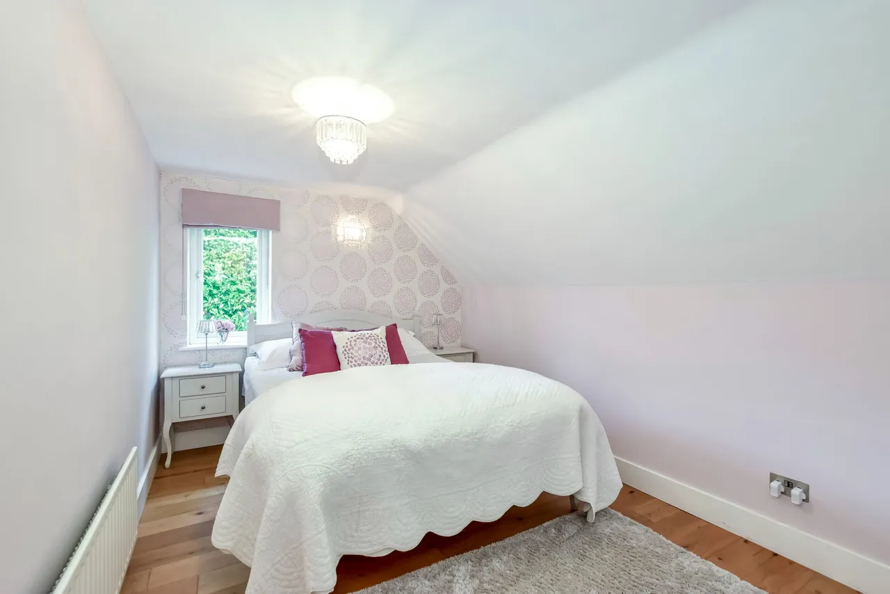 Chipperfield Road, Bovingdon, HP3, photo 23