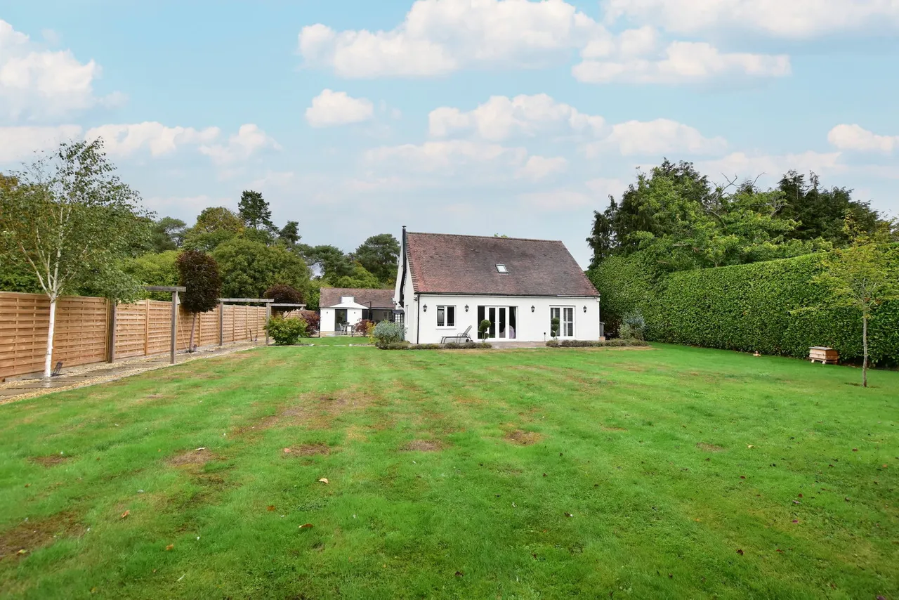 Chipperfield Road, Bovingdon, HP3, photo 30