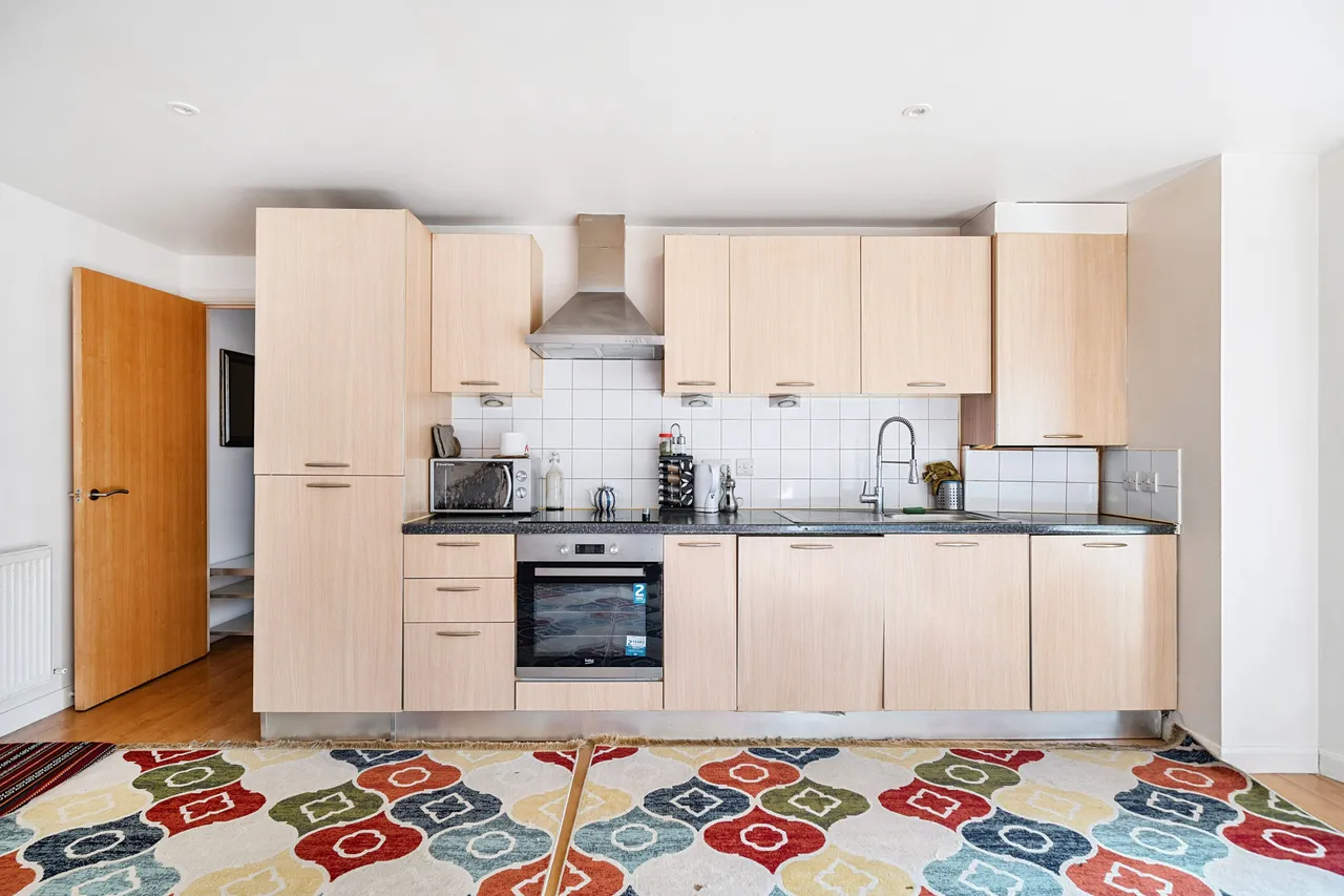 1 Chandos Parade, Buckingham Road, Edgware, photo 5