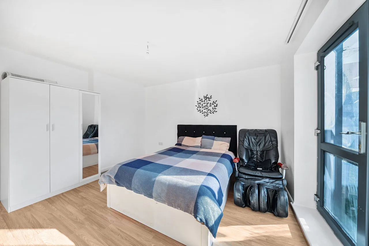 1 Chandos Parade, Buckingham Road, Edgware, photo 7