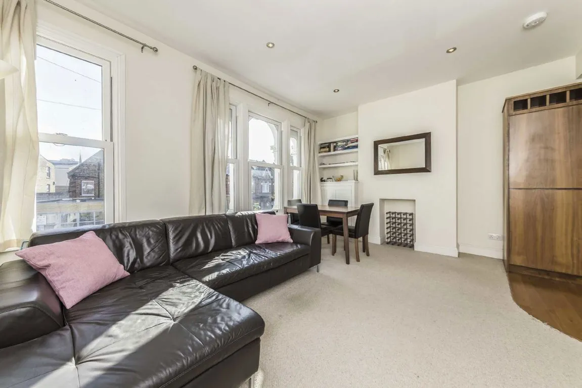 Summerley Street, SW18, photo 7