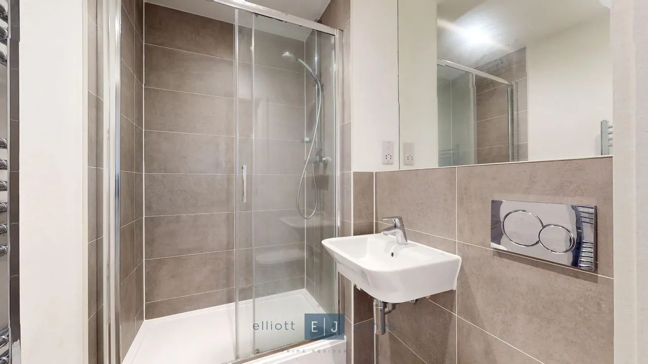Luna Court, Loughton, IG10, photo 10