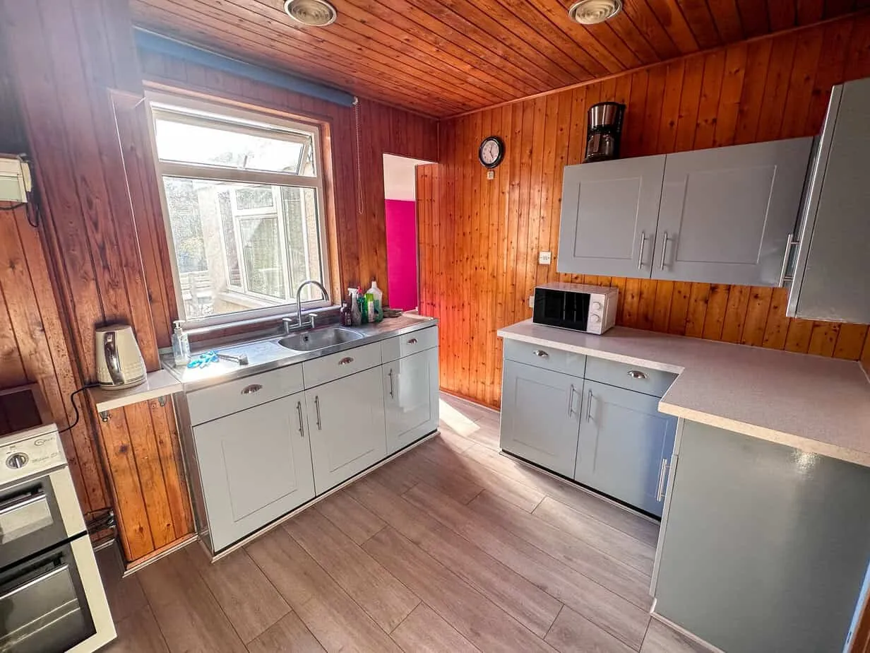 Mark Way, Sunbury on Thames, TW16, photo 5